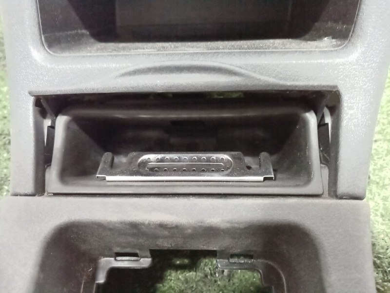 Recambio de consola central tras. para peugeot 306 cabriolet (s2) 2.0 referencia OEM IAM 96248739 96248739 96248739