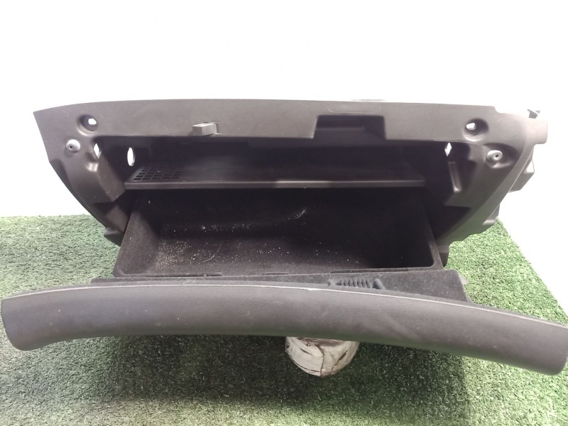 Recambio de guantera para opel insignia a sedán (g09) 2.0 cdti (69) referencia OEM IAM 1014668 13308550 662572168