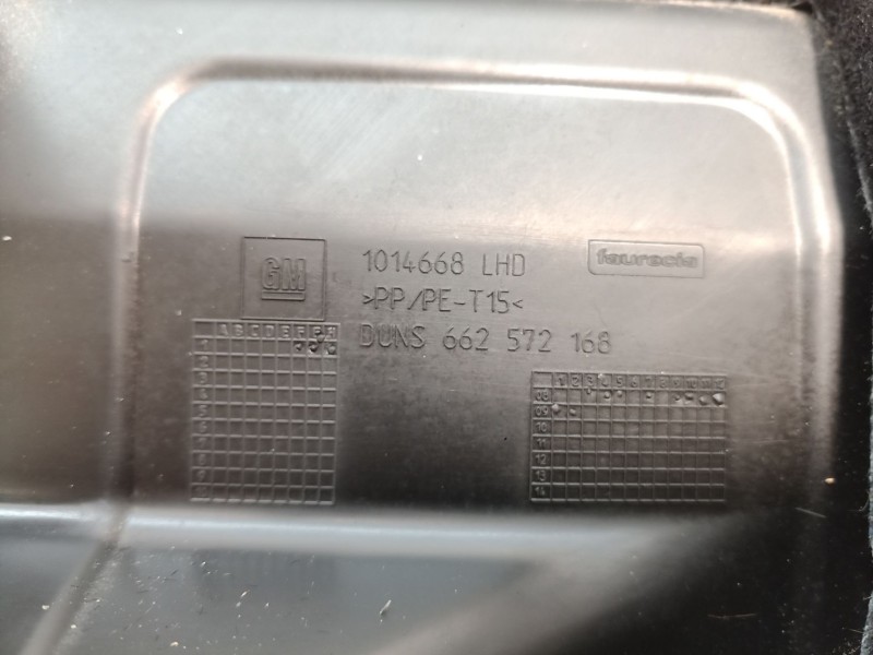 Recambio de guantera para opel insignia a sedán (g09) 2.0 cdti (69) referencia OEM IAM 1014668 13308550 662572168