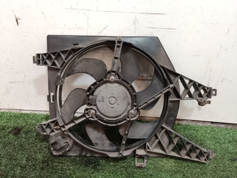 Recambio de electroventilador para renault twingo authentique referencia OEM IAM 1831967016D 8200369312 1831966000