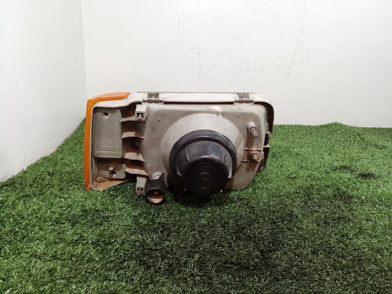 Recambio de faro izquierdo para seat marbella referencia OEM IAM 007405 007405 007405