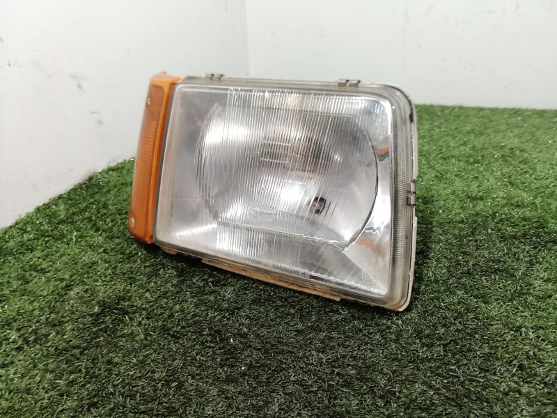 Recambio de faro derecho para seat marbella referencia OEM IAM 007405 007405 007405