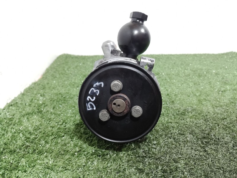 Recambio de bomba direccion para bmw serie 7 (e65/e66) 6.0 cat referencia OEM IAM 676007103 LH2110842 LFR440