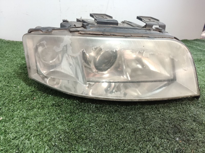 Recambio de faro derecho para audi a6 berlina (4b2) 2.5 tdi referencia OEM IAM   