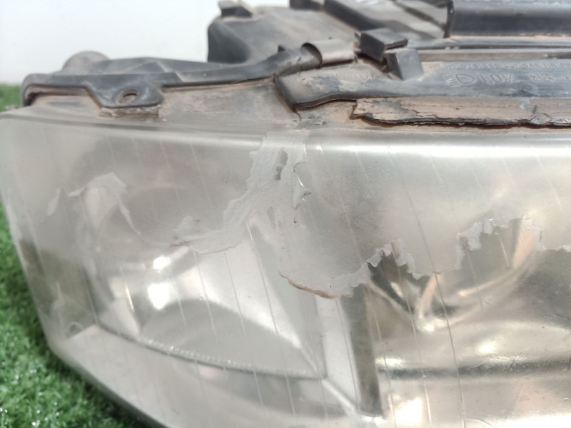 Recambio de faro derecho para audi a6 berlina (4b2) 2.5 tdi referencia OEM IAM   