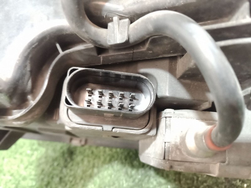 Recambio de faro derecho para audi a6 berlina (4b2) 2.5 tdi referencia OEM IAM   