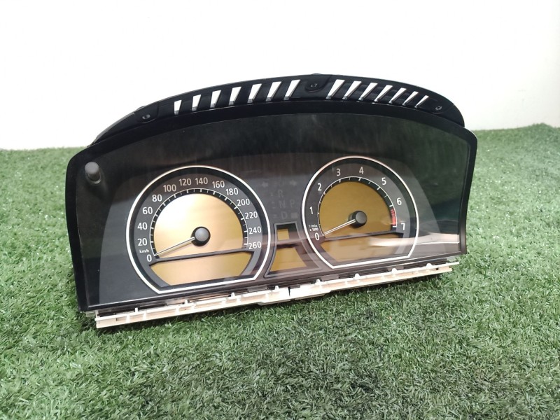 Recambio de cuadro instrumentos para bmw serie 7 (e65/e66) 6.0 cat referencia OEM IAM 62116946841 A2C53046689 110080103