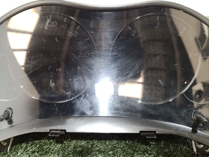 Recambio de cuadro instrumentos para toyota avensis (_t25_) 2.2 d-4d (adt251_) referencia OEM IAM 8380005630H 8380005630H MB2574