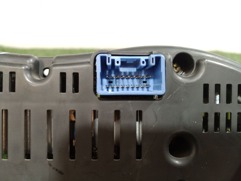 Recambio de cuadro instrumentos para toyota avensis (_t25_) 2.2 d-4d (adt251_) referencia OEM IAM 8380005630H 8380005630H MB2574