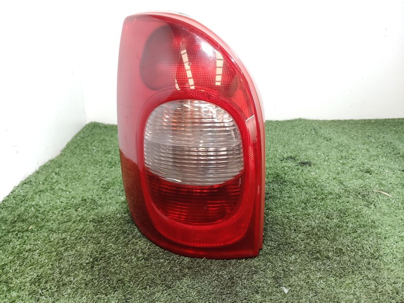 Recambio de piloto trasero izquierdo para citroën xsara picasso referencia OEM IAM 9631564080 9631564080 89300231