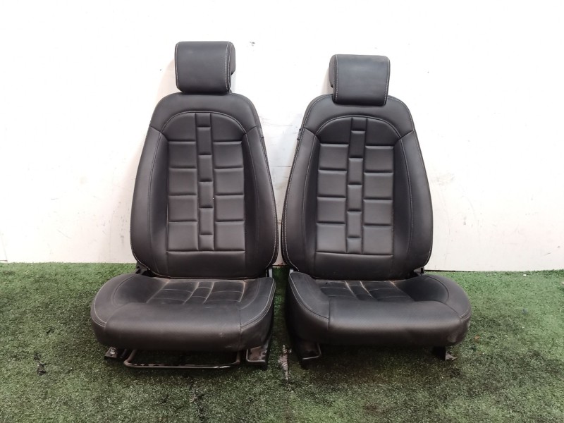 Recambio de juego asientos completo para ligier js60 js referencia OEM IAM   