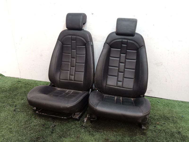 Recambio de juego asientos completo para ligier js60 js referencia OEM IAM   