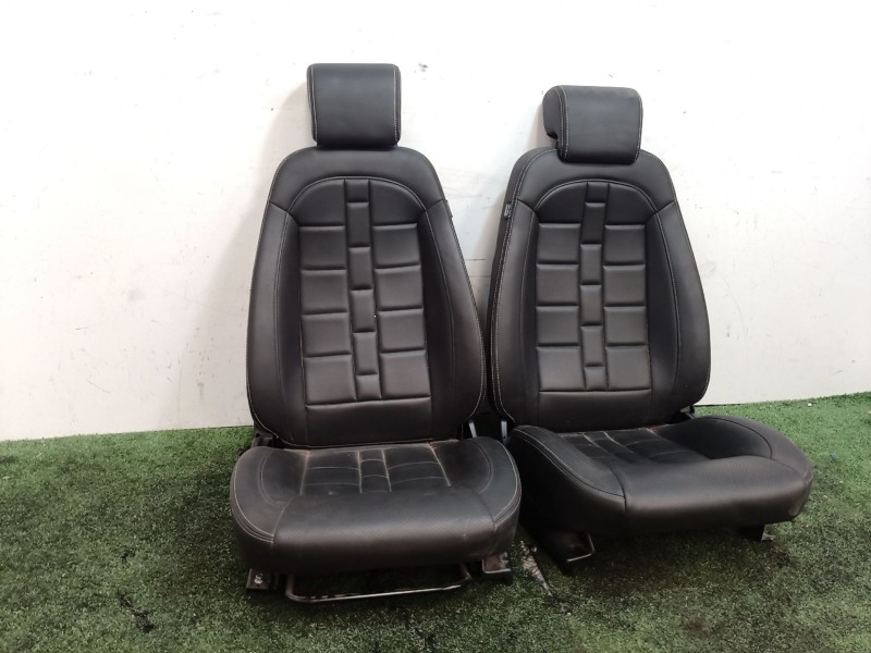 Recambio de juego asientos completo para ligier js60 js referencia OEM IAM   