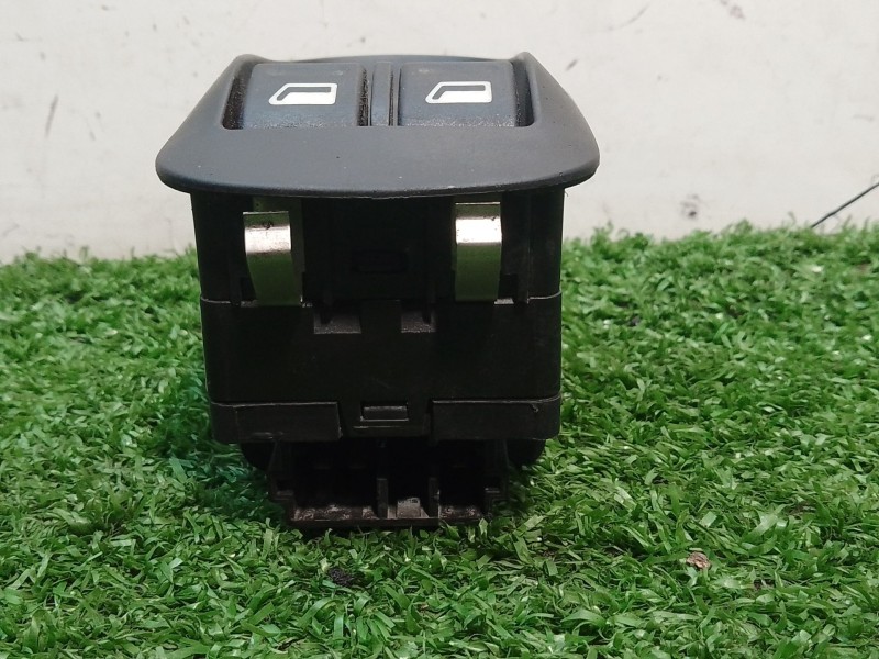 Recambio de botonera elevalunas central para ligier js60 js referencia OEM IAM 96316305XT 96316305XT A11531