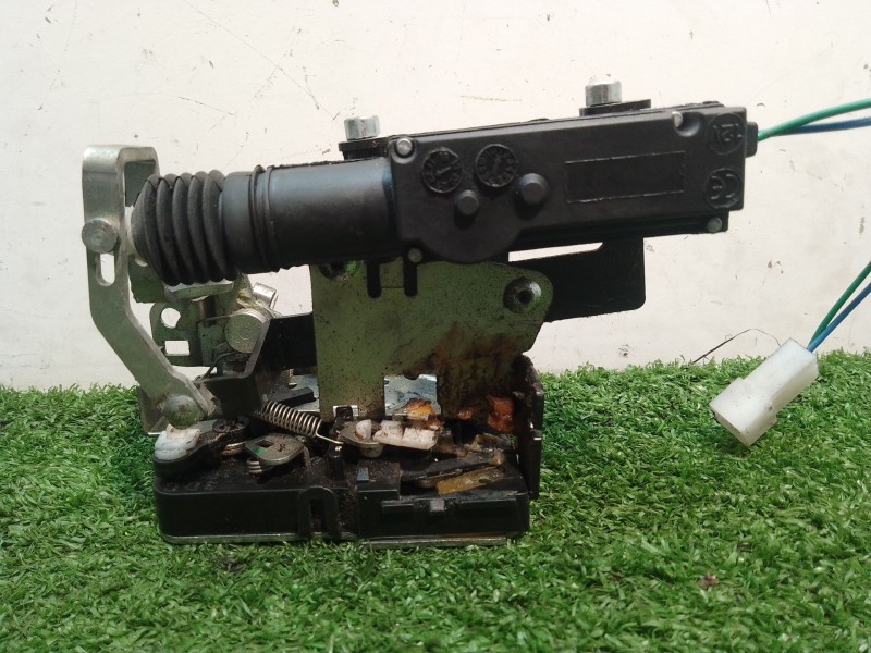 Recambio de cerradura puerta delantera derecha para ligier js60 js referencia OEM IAM SINREFERENCIA SIN REFERENCIA SIN REFERENCI