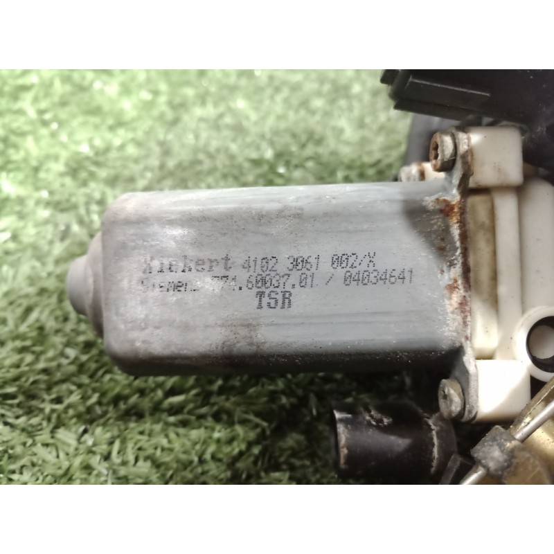 Recambio de cerradura puerta trasera derecha para bmw serie 7 (e65/e66) 6.0 cat referencia OEM IAM 8240586 7746003701 4102306100