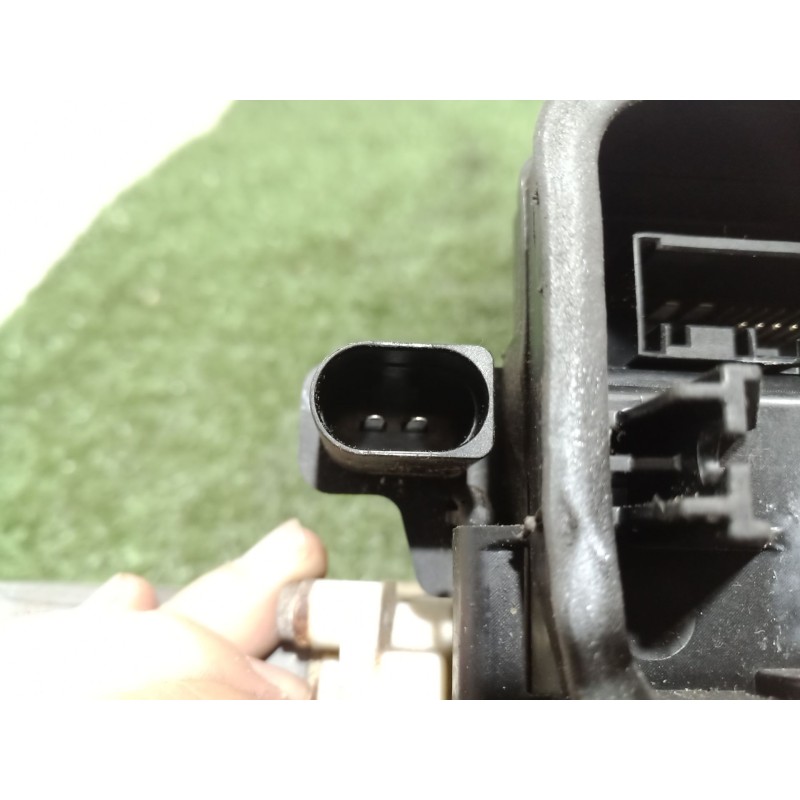 Recambio de cerradura puerta trasera derecha para bmw serie 7 (e65/e66) 6.0 cat referencia OEM IAM 8240586 7746003701 4102306100