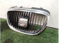 Recambio de rejilla delantera para seat altea (5p1) referencia OEM IAM 5P0853679 5P0853679 5P0853679 2