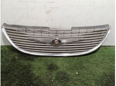 Recambio de rejilla delantera para chrysler voyager (rg) referencia OEM IAM 4857522AA 4857522AA 4857522AA