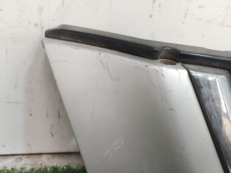 Recambio de rejilla delantera para honda cr-v (rd1/3) referencia OEM IAM 75101S100000 75101S100000 75101S100000