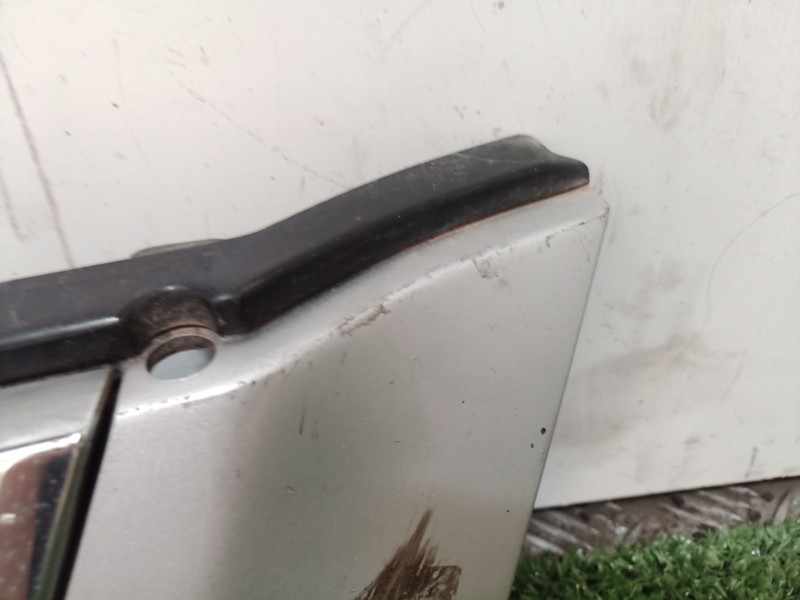 Recambio de rejilla delantera para honda cr-v (rd1/3) referencia OEM IAM 75101S100000 75101S100000 75101S100000