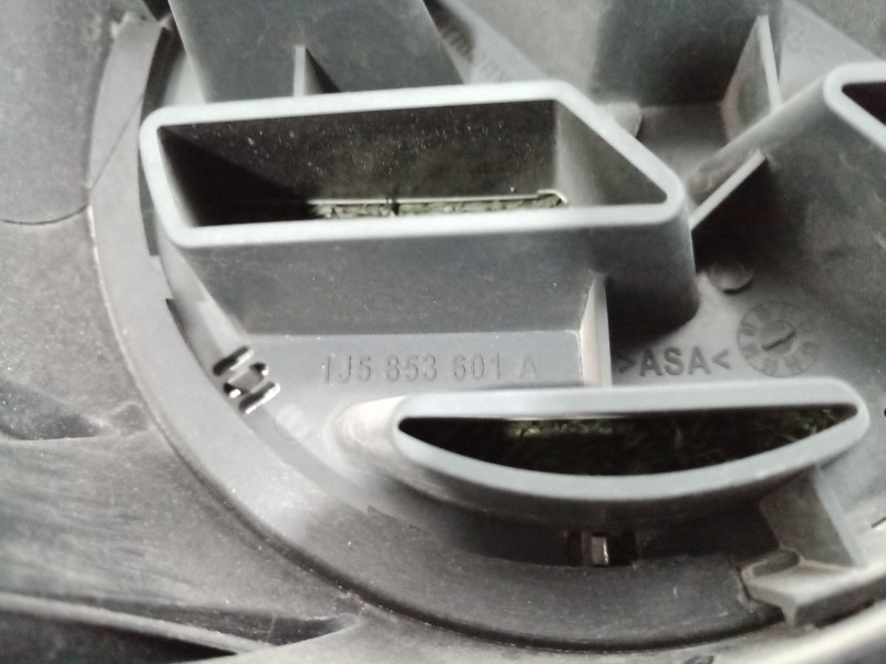 Recambio de rejilla delantera para volkswagen polo (9n1) highline referencia OEM IAM 6Q0853651C 1J5853601 1J5853601A