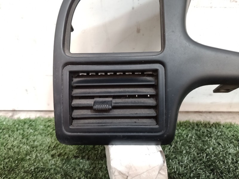 Recambio de aireador para isuzu rodeo referencia OEM IAM   