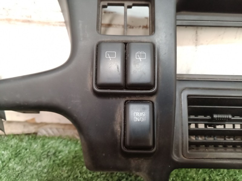 Recambio de aireador para isuzu rodeo referencia OEM IAM   