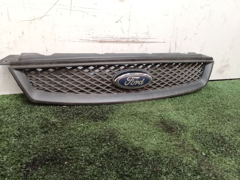 Recambio de rejilla delantera para ford focus berlina (cap) ambiente (d) referencia OEM IAM 4M518138AE 4M518200BU 4M518200AJ