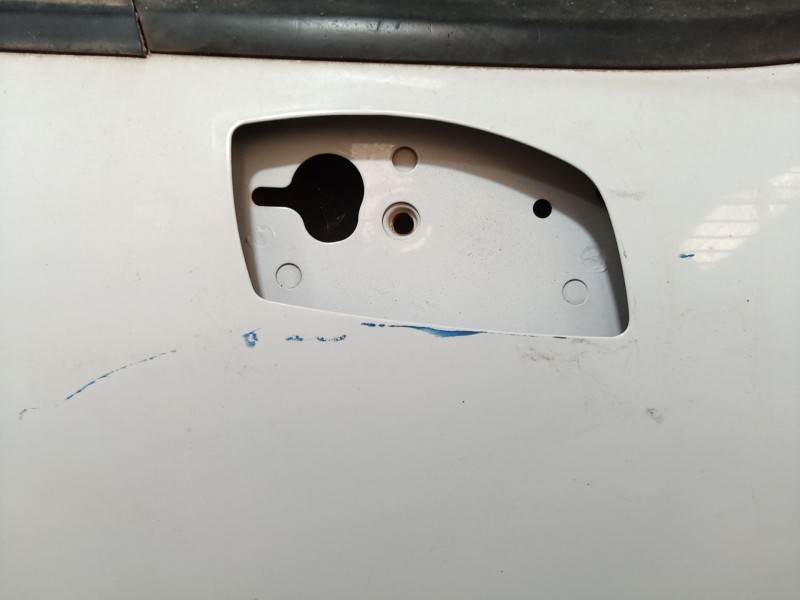 Recambio de puerta delantera derecha para peugeot 207 referencia OEM IAM   