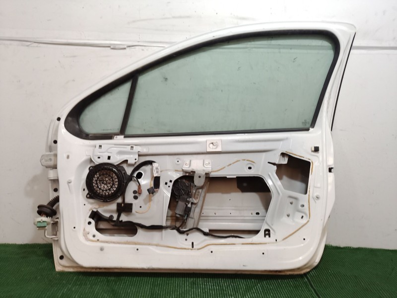 Recambio de puerta delantera derecha para peugeot 207 referencia OEM IAM   