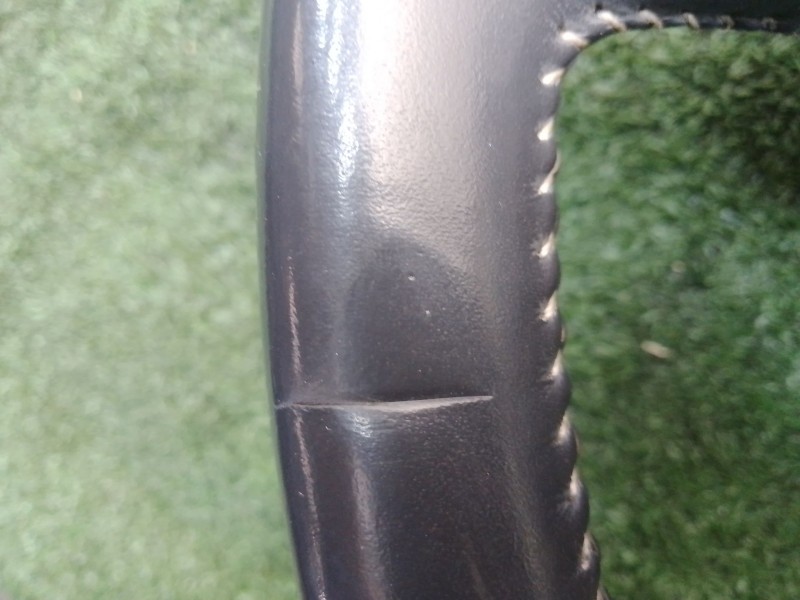 Recambio de volante para kia carens referencia OEM IAM OK2FB32980 OK2FB32980 OK2FB32980