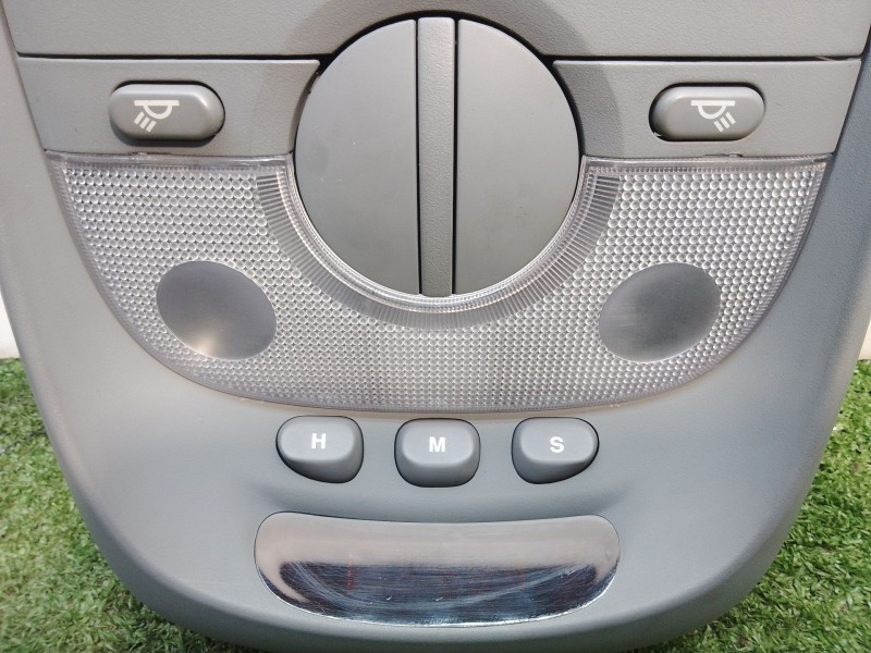 Recambio de luz interior para kia carens referencia OEM IAM 928003E0 928003E0 OK2FA51410