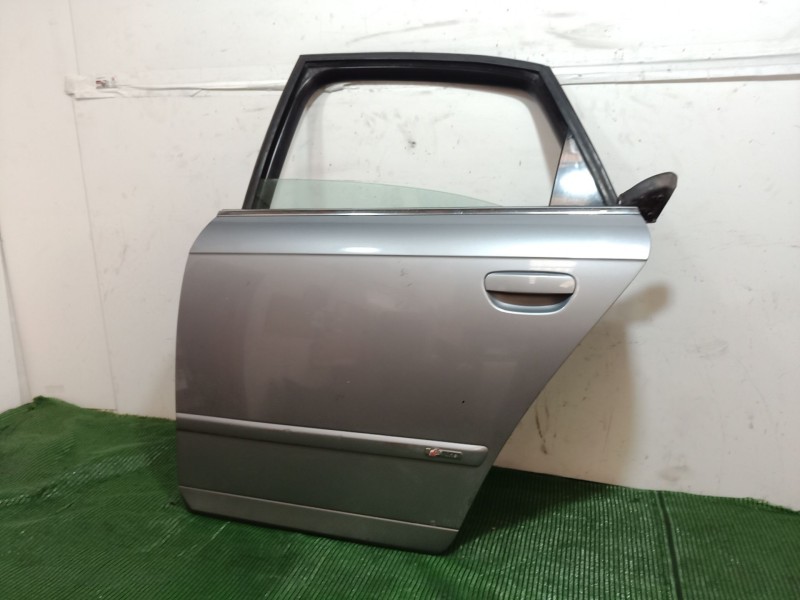 Recambio de puerta trasera izquierda para audi a4 b7 (8ec) 2.0 tdi referencia OEM IAM   