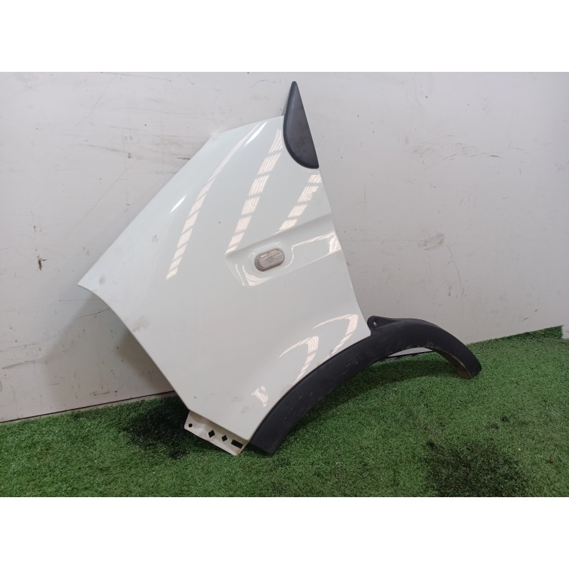 Recambio de aleta delantera izquierda para renault master ii phase 2 caja cerrada 2.5 diesel referencia OEM IAM   