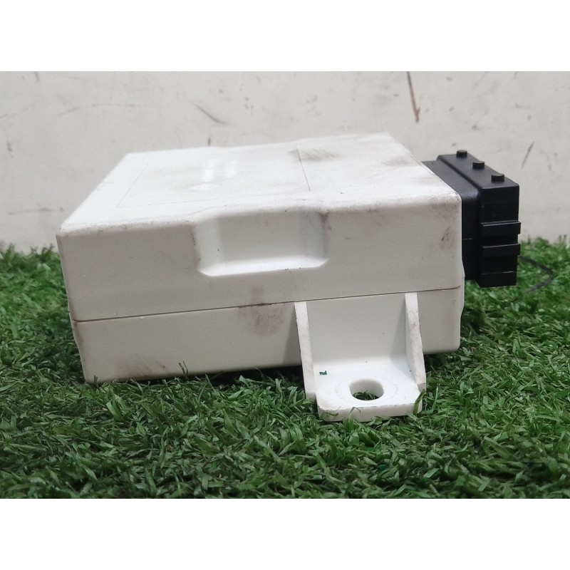 Recambio de modulo electronico para toyota avensis (_t25_) 2.2 d-4d (adt251_) referencia OEM IAM 150696 150696 150696