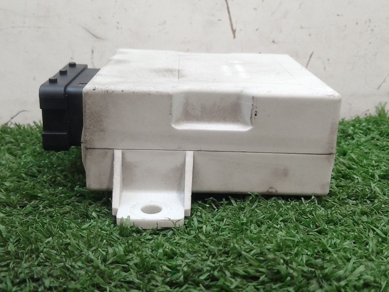 Recambio de modulo electronico para toyota avensis (_t25_) 2.2 d-4d (adt251_) referencia OEM IAM 150696 150696 150696