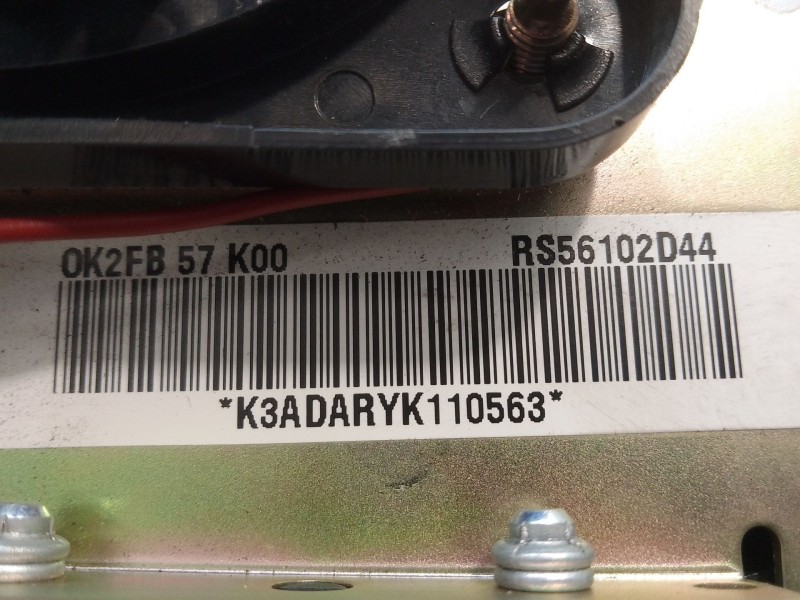 Recambio de airbag volante para kia carens referencia OEM IAM OK2FB57K00 K3ADARYK110563 RS56102D44