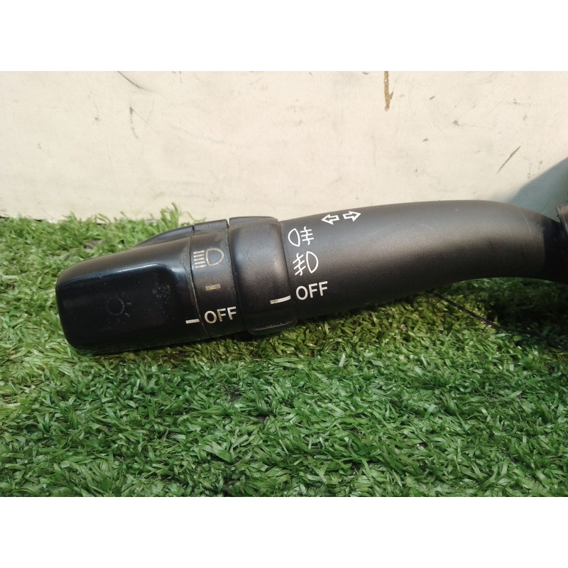 Recambio de mando luces para toyota avensis (_t25_) 2.2 d-4d (adt251_) referencia OEM IAM 84140 113795 05110