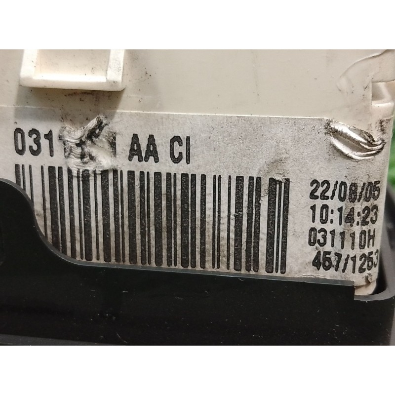 Recambio de mando calefaccion / aire acondicionado para opel tigra twintop (x04) 1.3 cdti (r97) referencia OEM IAM 031110H 03111