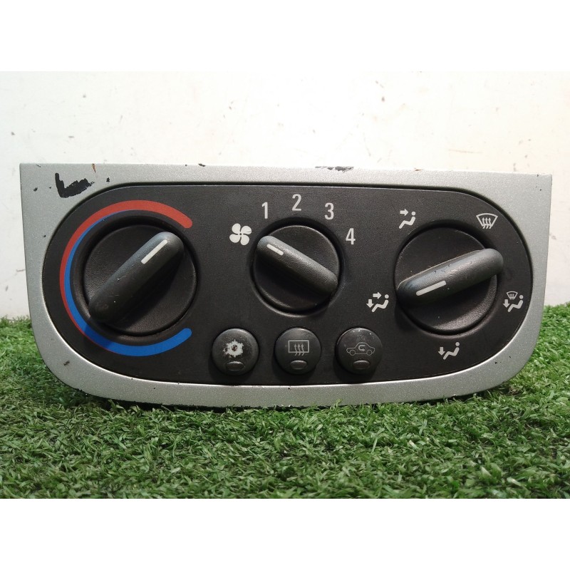 Recambio de mando calefaccion / aire acondicionado para opel tigra twintop (x04) 1.3 cdti (r97) referencia OEM IAM 031110H 03111
