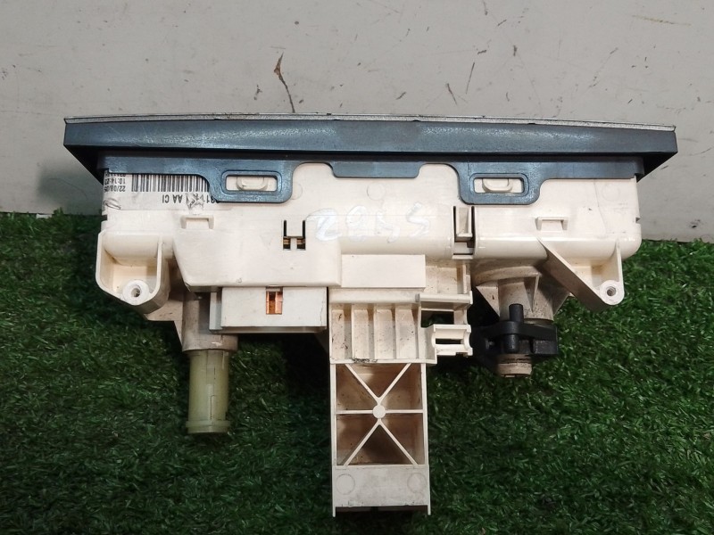 Recambio de mando calefaccion / aire acondicionado para opel tigra twintop (x04) 1.3 cdti (r97) referencia OEM IAM 031110H 03111