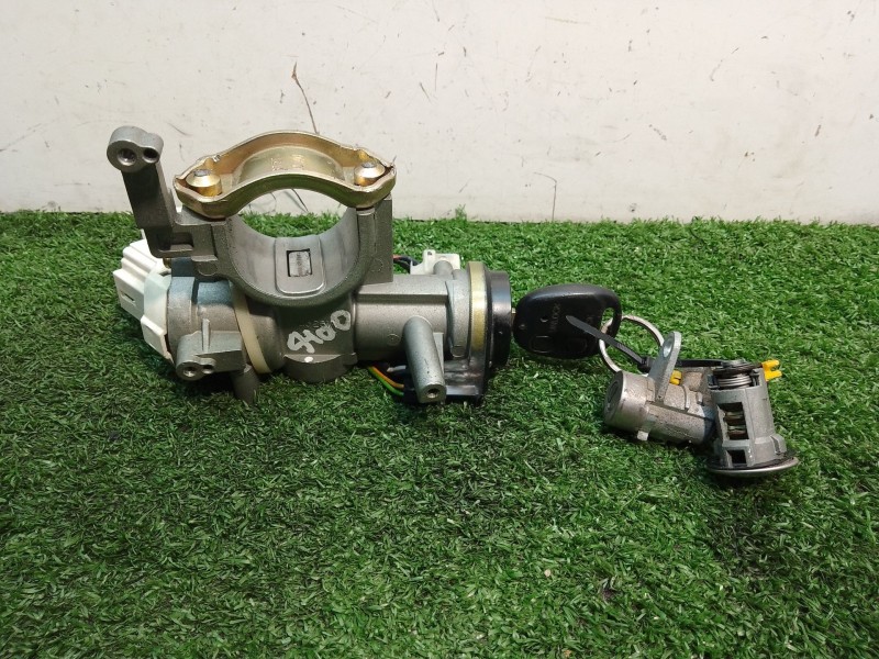 Recambio de conmutador de arranque para kia carens referencia OEM IAM 45261  