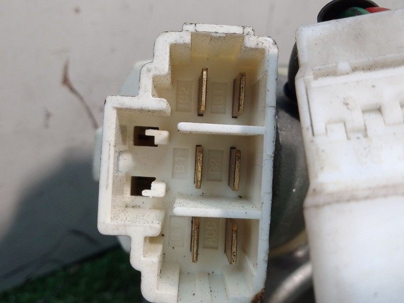 Recambio de conmutador de arranque para kia carens referencia OEM IAM 45261  