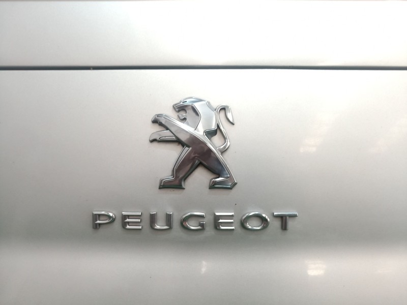 Recambio de tapa maletero para peugeot 508 i (8d_) 2.0 hdi referencia OEM IAM   