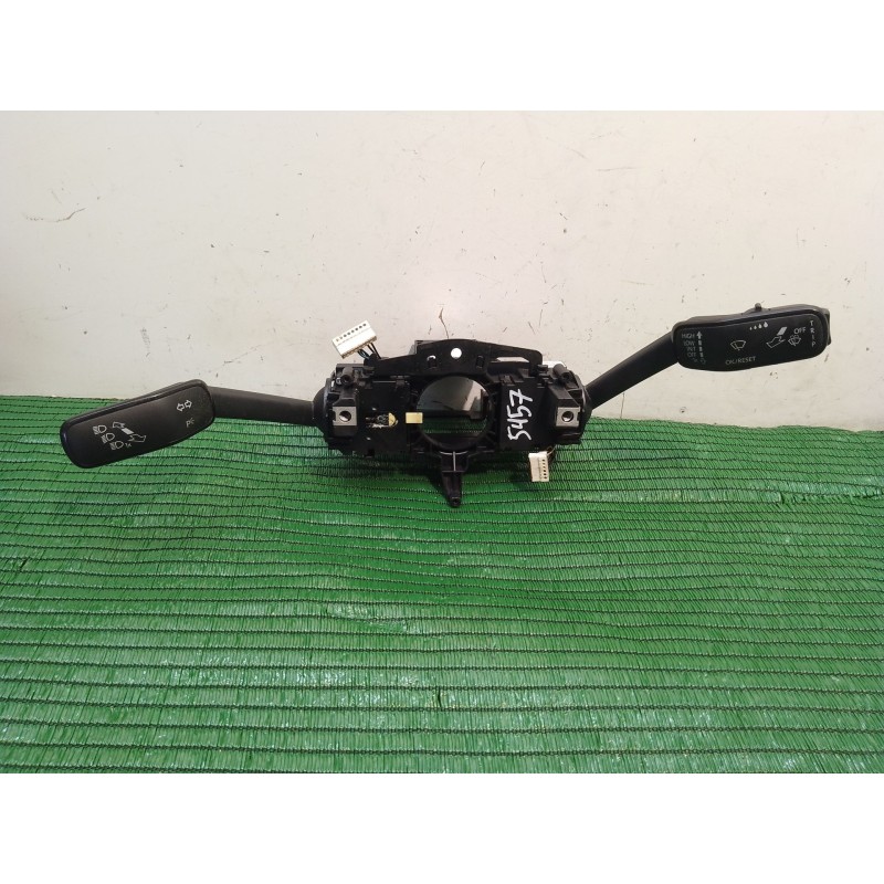 Recambio de mando multifuncion para volkswagen caddy v skn / bbdtrex0 2.0 tdi 102cv / 75kw referencia OEM IAM 5Q1953507DL 5Q1953