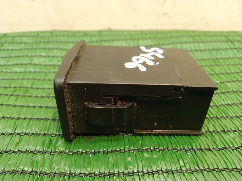 Recambio de interruptor para ssangyong musso (fj) 2.9 d referencia OEM IAM 8135005000 8135005000 8135005000