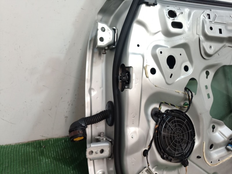 Recambio de puerta trasera derecha para peugeot 508 i (8d_) 2.0 hdi referencia OEM IAM   