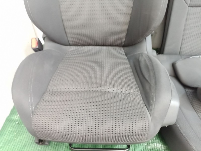 Recambio de juego asientos completo para peugeot 508 i (8d_) 2.0 hdi referencia OEM IAM   