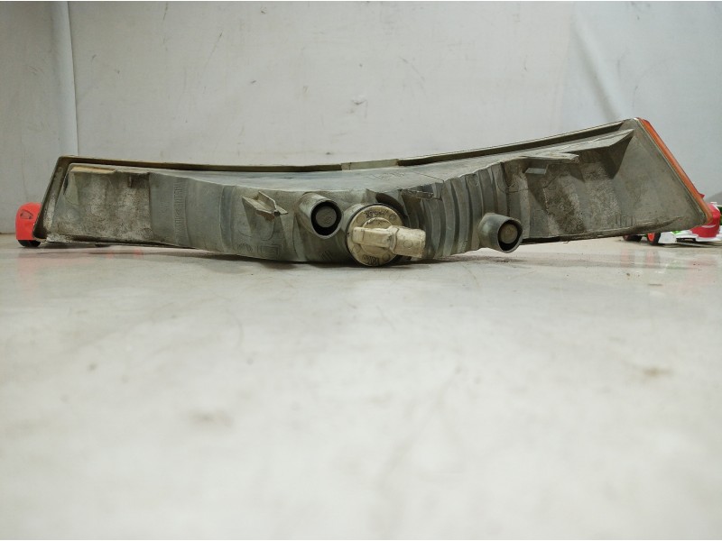 Recambio de piloto delantero derecho para renault trafic combi (ab 4.01) referencia OEM IAM 89005564 89005564 89005564